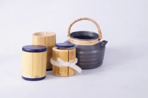 Tea ustensils Tea ustensils